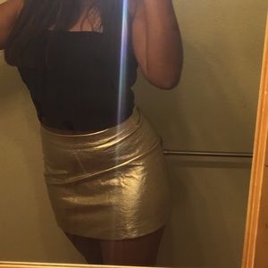 gold skirt